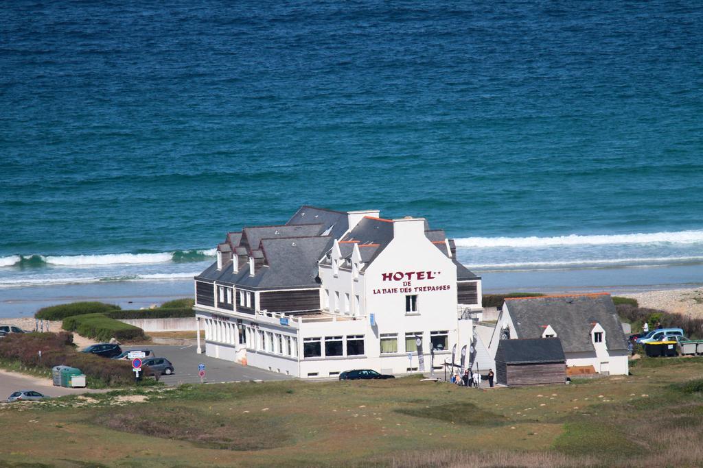 Hotel De La Baie Des Trepasses Plogoff Exterior photo